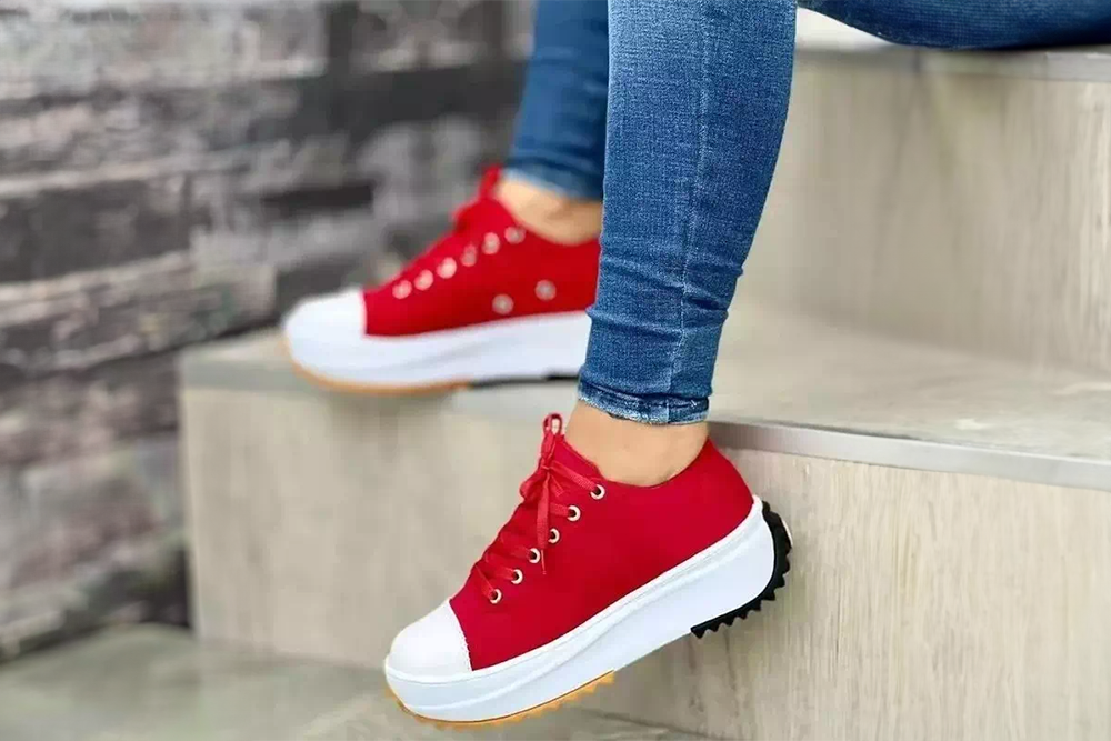 Quelle paire de basket femme choisir pour allier confort et style Podoways