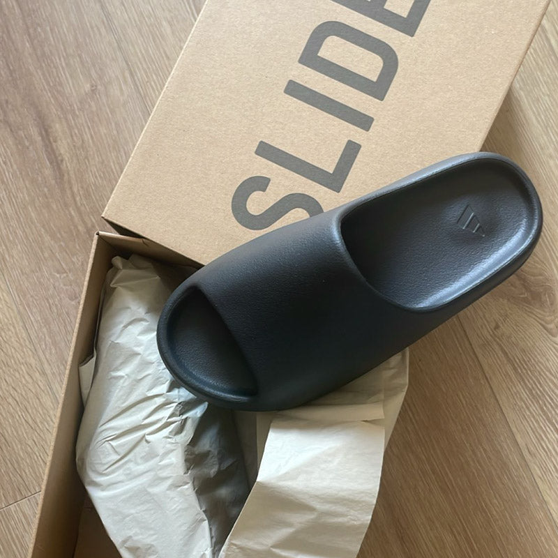 Yeezy slide onyx  PODOWAYS