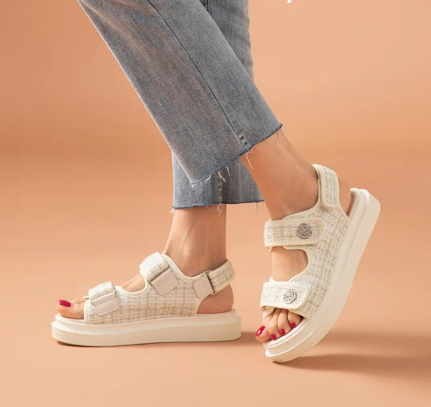 Sandales plates beige pour femme Podoways