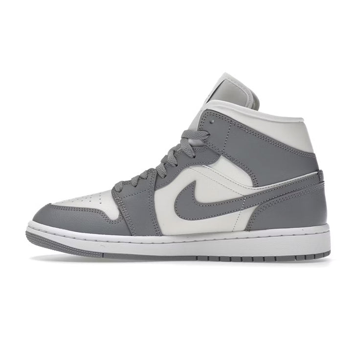 Air Jordan 1 Mid Stealth  PODOWAYS   