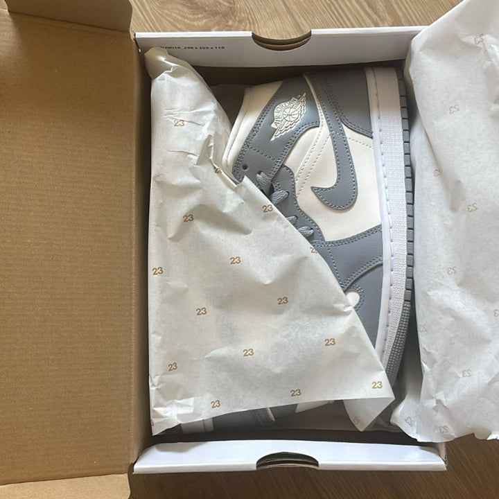 Air Jordan 1 Mid Stealth  PODOWAYS   