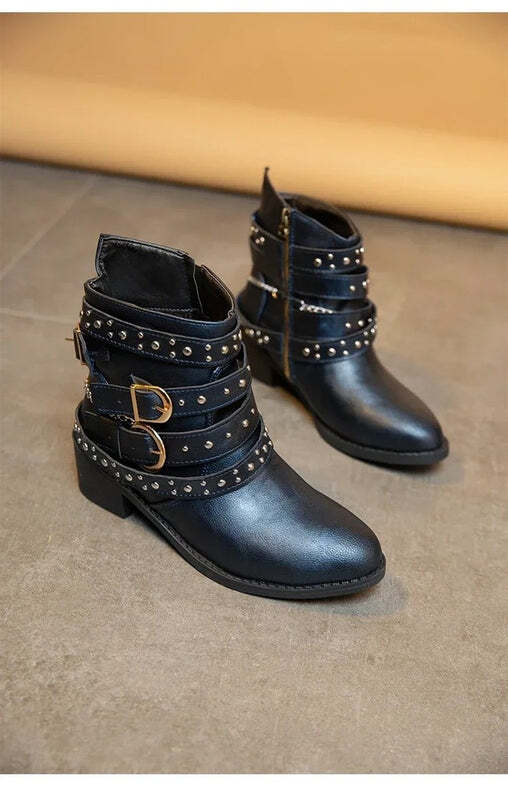 Bottines femme avec clous décoratifs Podoways