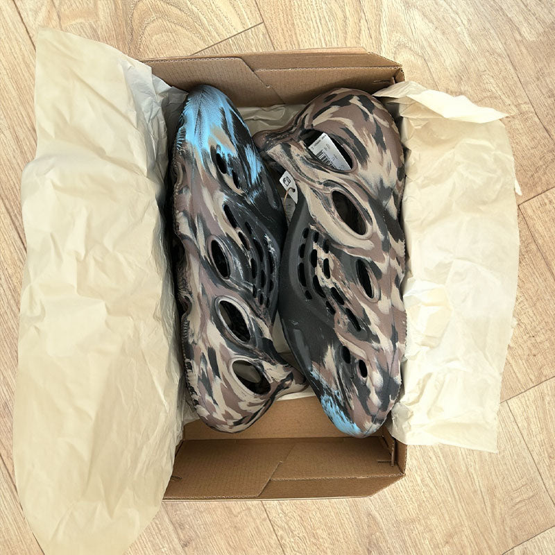 adidas YEEZY FOAM RNNR - Charbon Ardent  PODOWAYS   